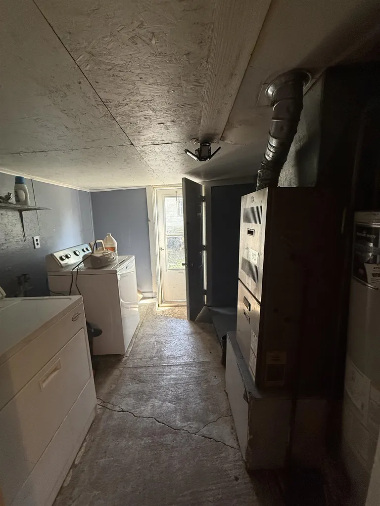 204 N Iowa Street Winfield KS 67156