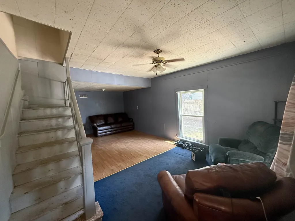 204 N Iowa Street Winfield KS 67156