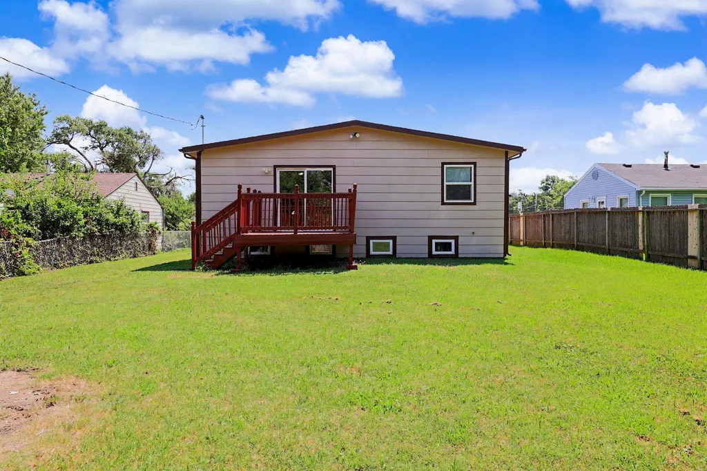 2611 N Lorraine Avenue Wichita KS 67219