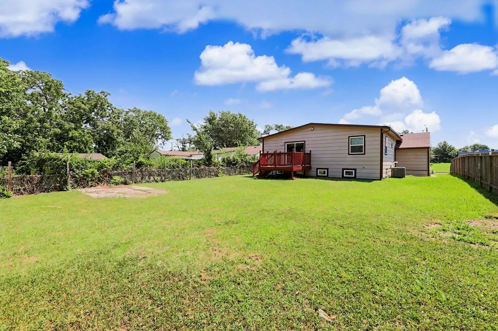 2611 N Lorraine Avenue Wichita KS 67219