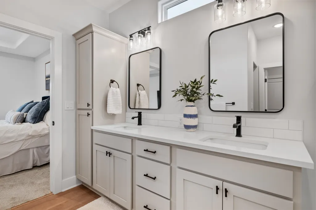 5299 N Hampton Street Bel Aire KS 67226