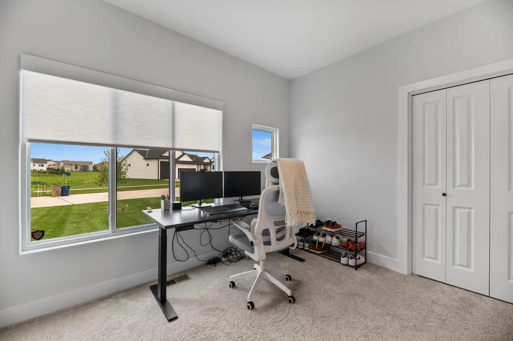 5299 N Hampton Street Bel Aire KS 67226