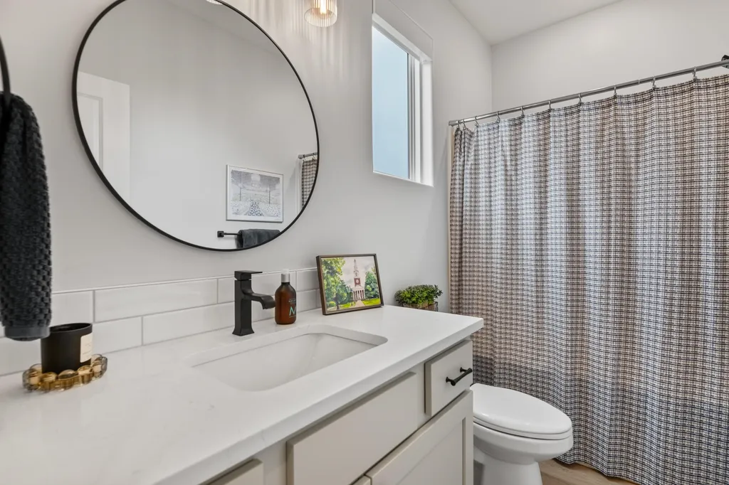 5299 N Hampton Street Bel Aire KS 67226