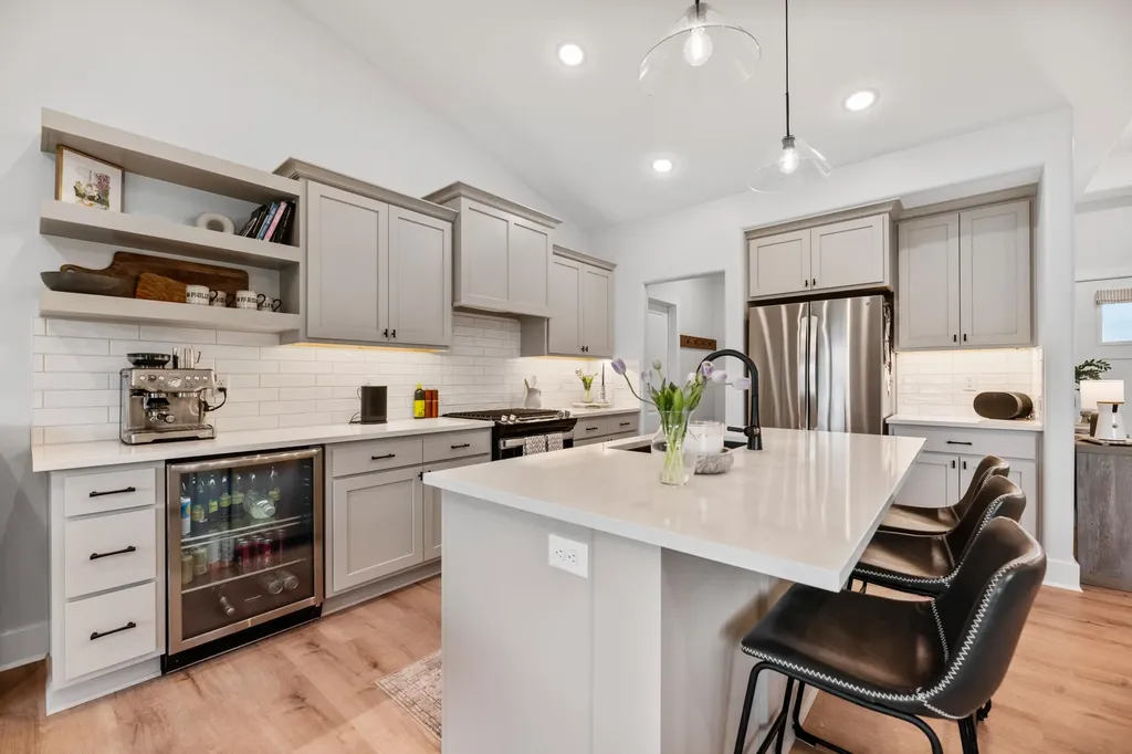 5299 N Hampton Street Bel Aire KS 67226