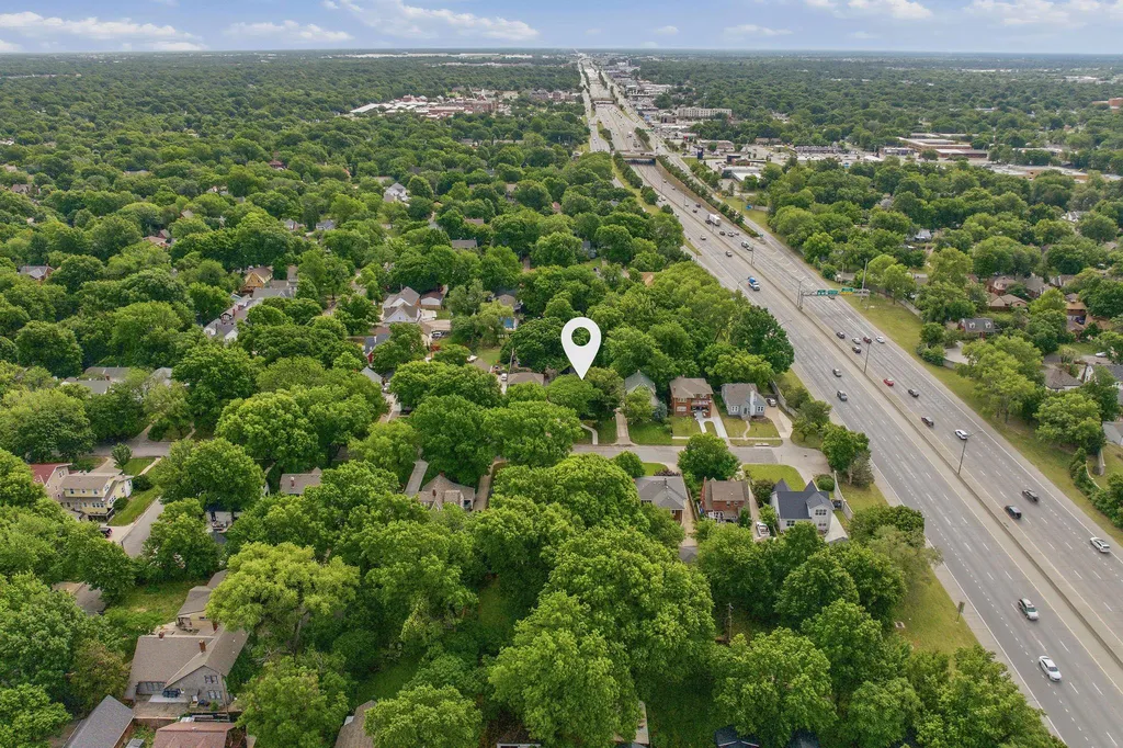 426 S Belmont Street Wichita KS 67218