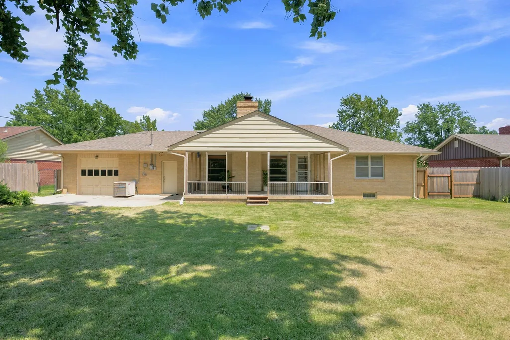 1633 N Charles Street Wichita KS 67203