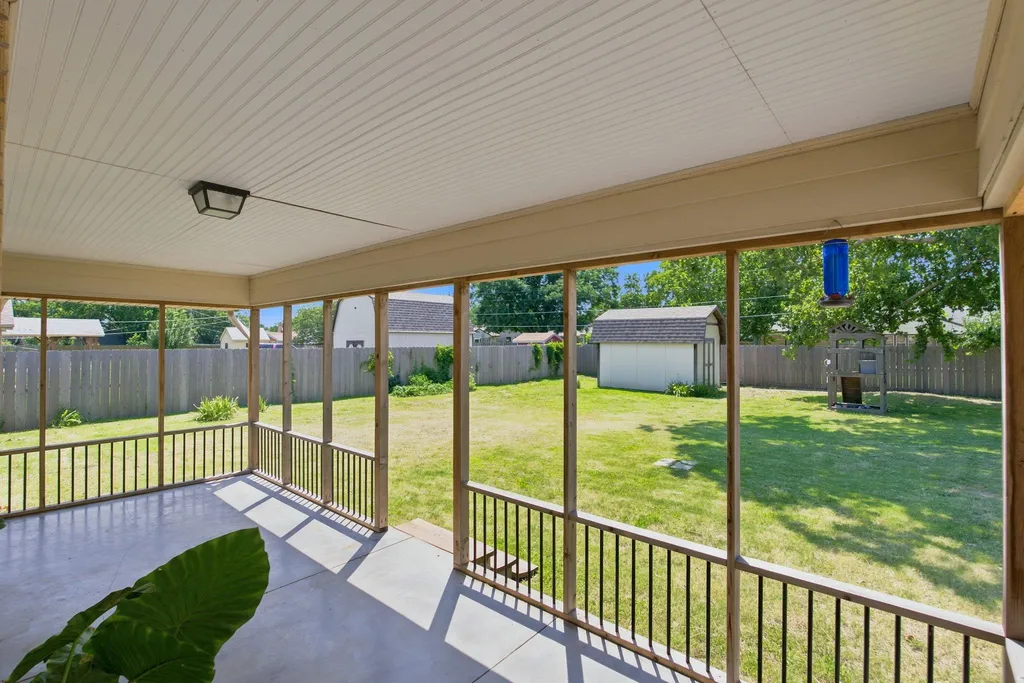 1633 N Charles Street Wichita KS 67203