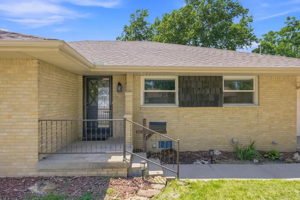 1633 N Charles Street Wichita KS 67203
