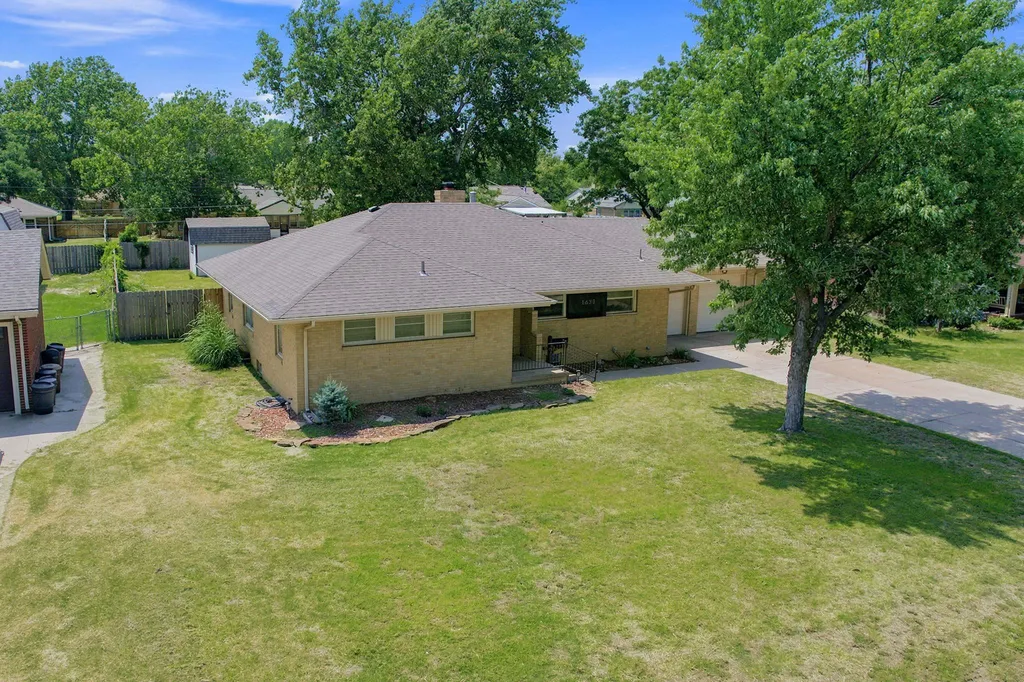 1633 N Charles Street Wichita KS 67203