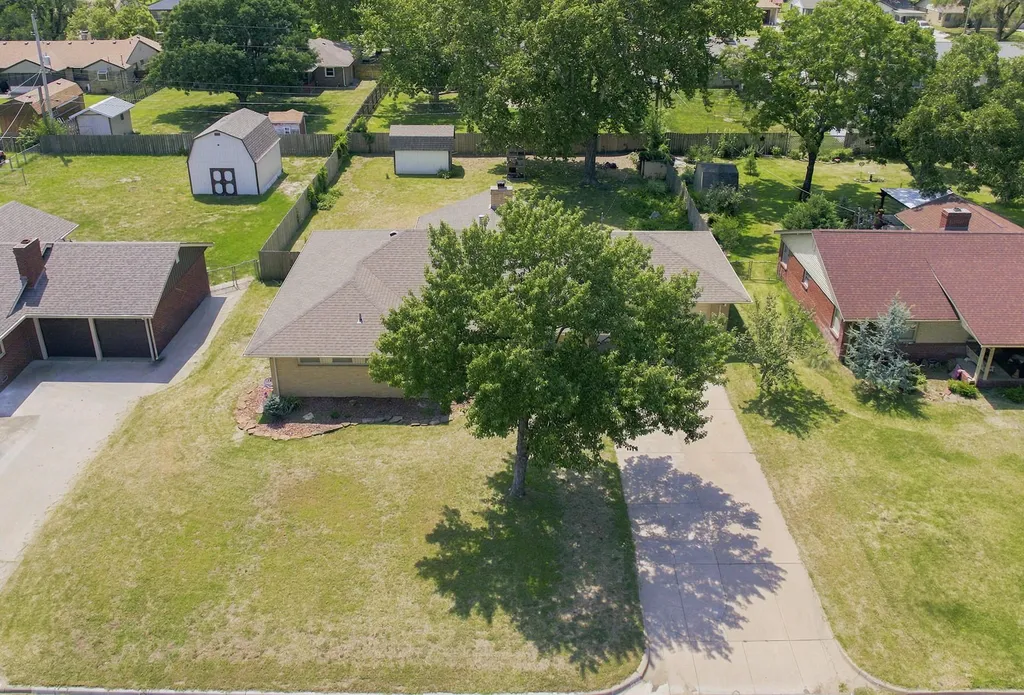 1633 N Charles Street Wichita KS 67203