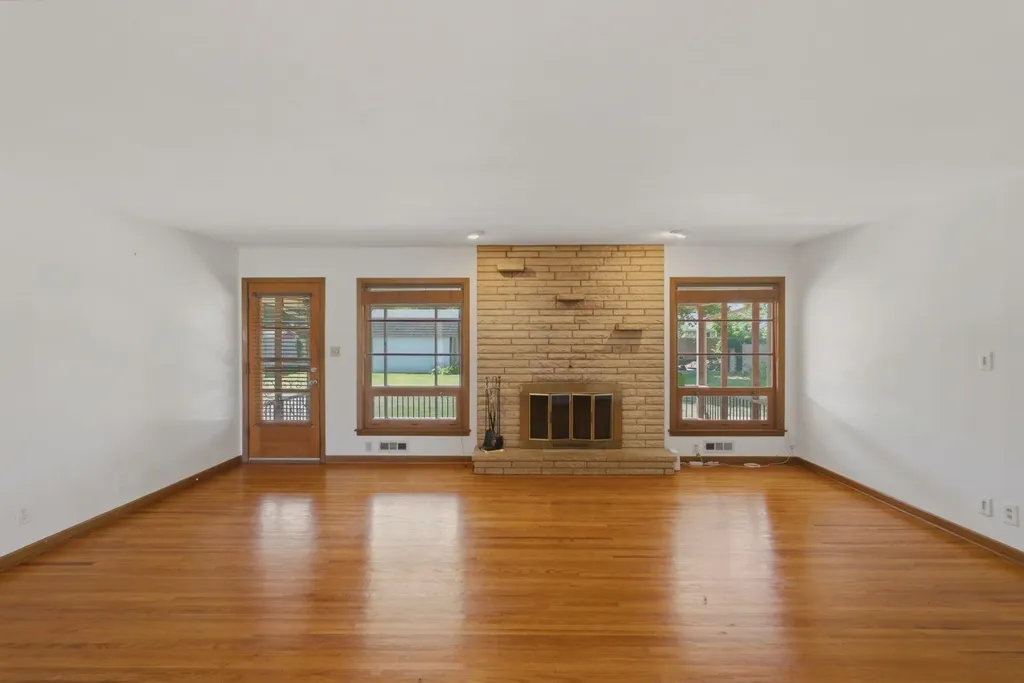 1633 N Charles Street Wichita KS 67203