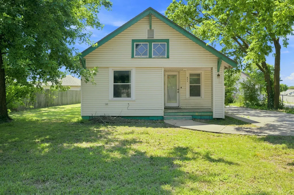 511 S Magnolia Newton KS 67114