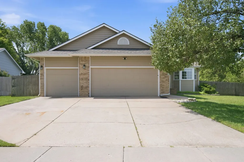 9213 W Central Park Street Wichita KS 67205