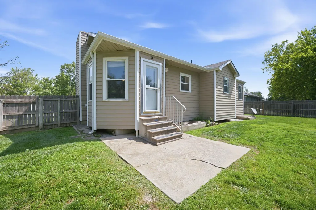 9213 W Central Park Street Wichita KS 67205