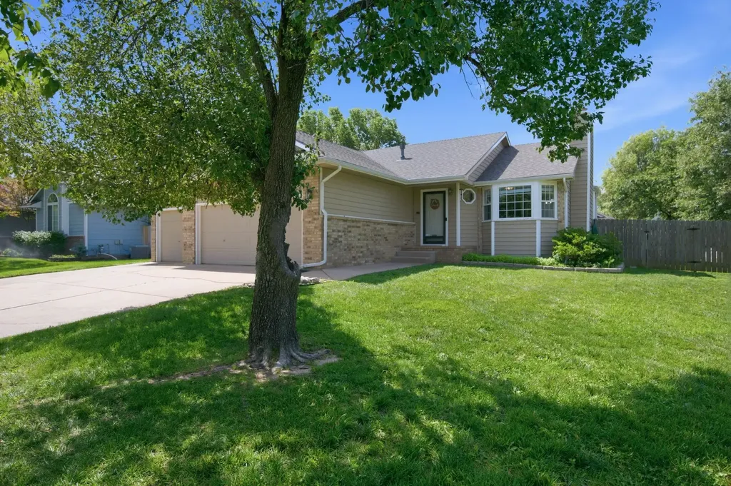 9213 W Central Park Street Wichita KS 67205