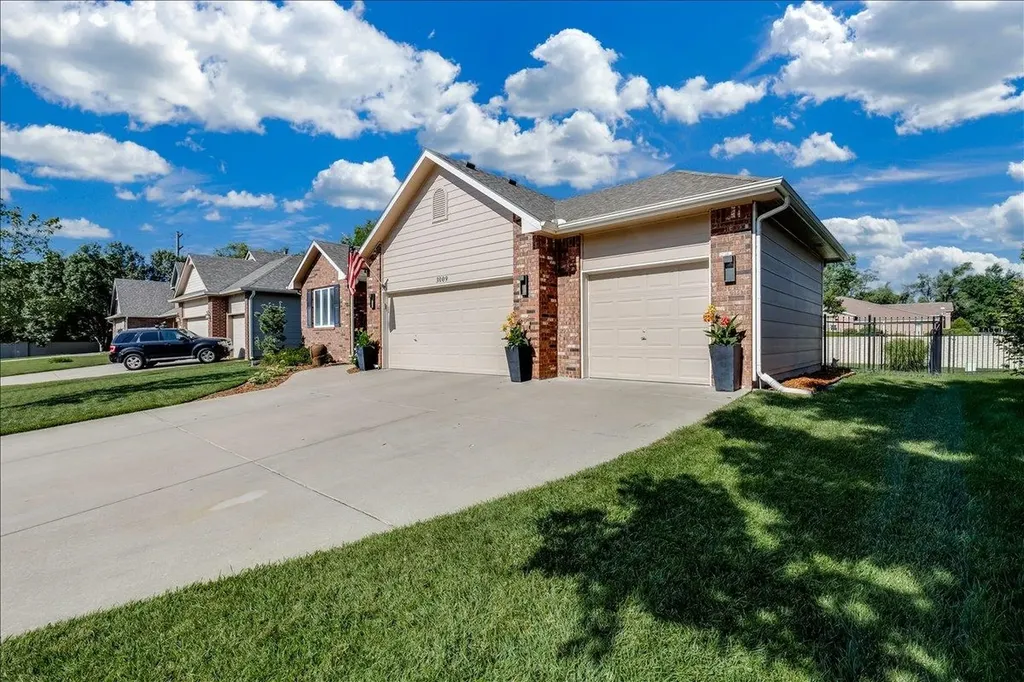 3009 N Tee Time Street Wichita KS 67205