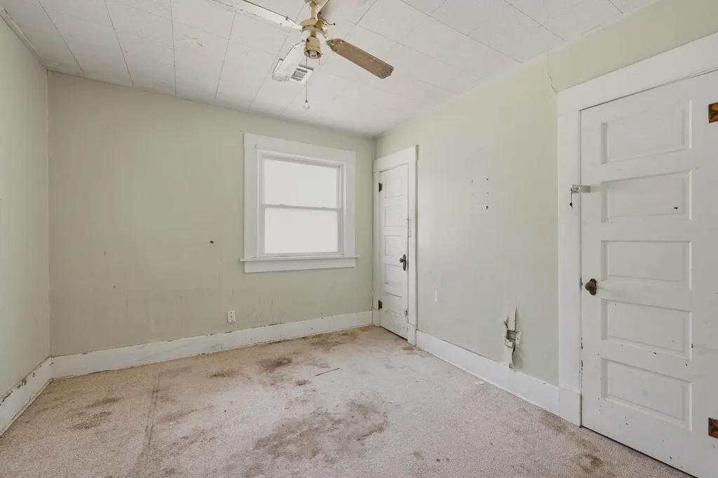 305 N Pine Newton KS 67114