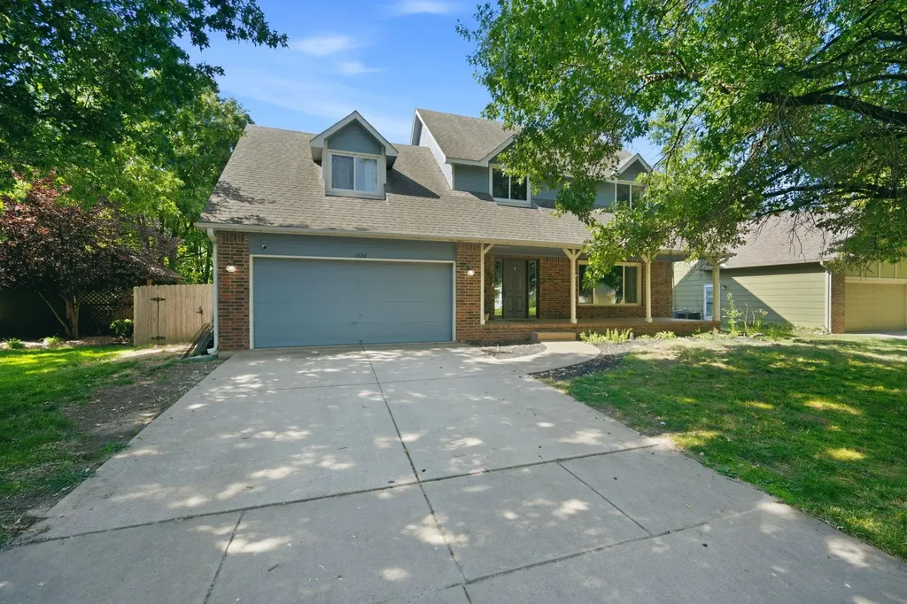 1324 N Manchester Court Wichita KS 67212