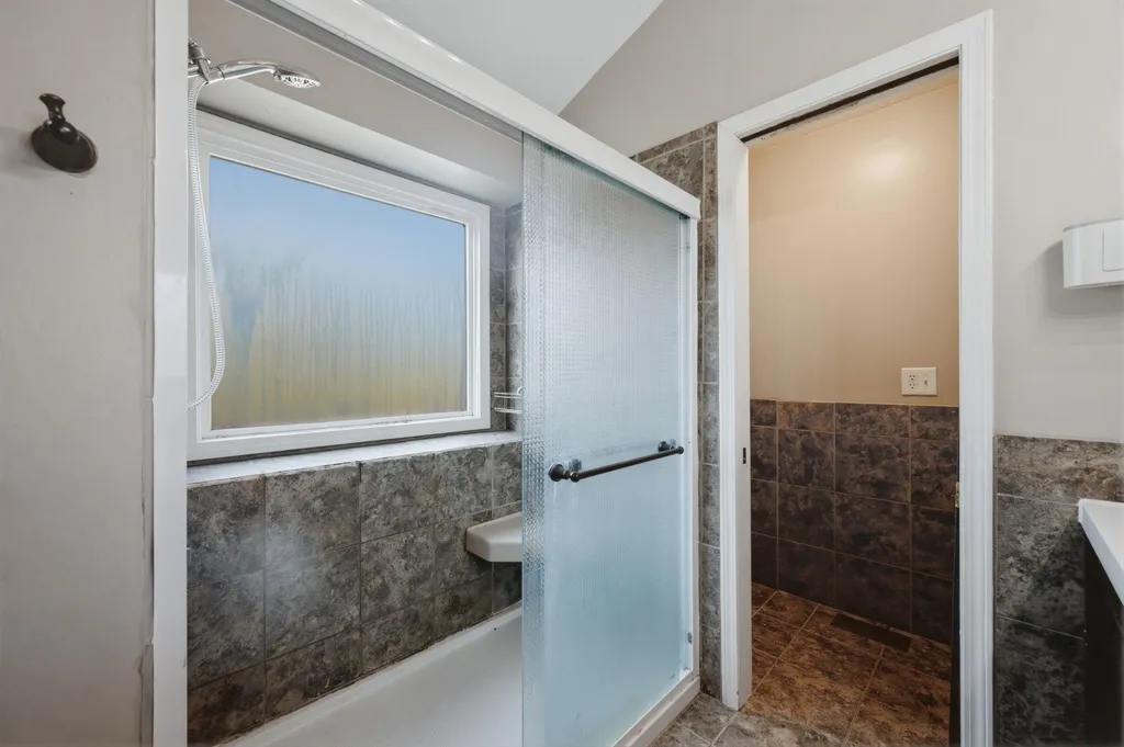 1324 N Manchester Court Wichita KS 67212
