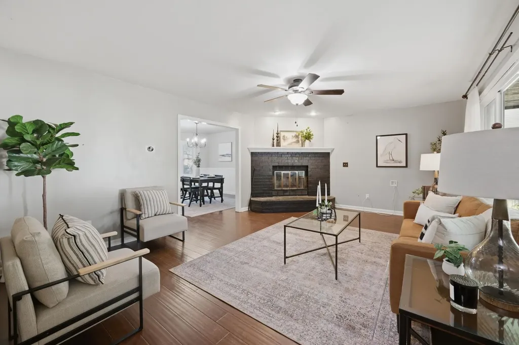 1324 N Manchester Court Wichita KS 67212