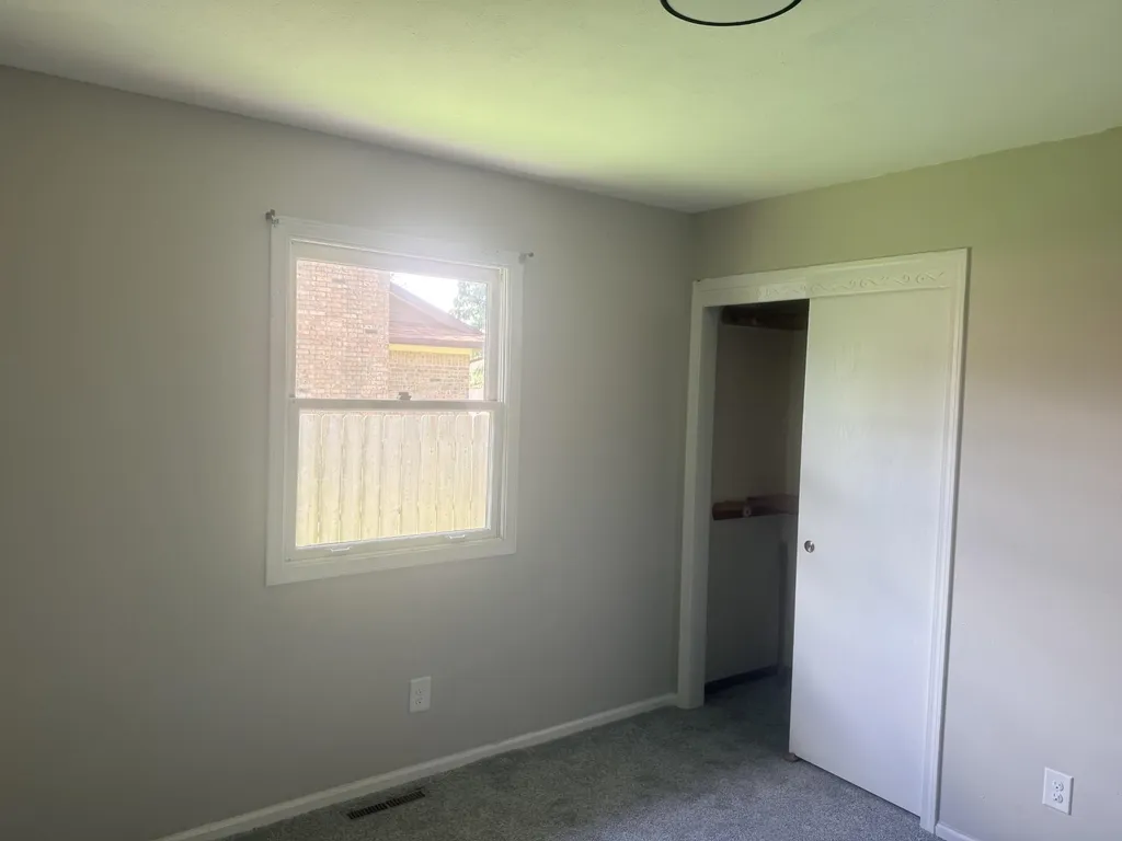 1809 N Topaz Wichita KS 67212