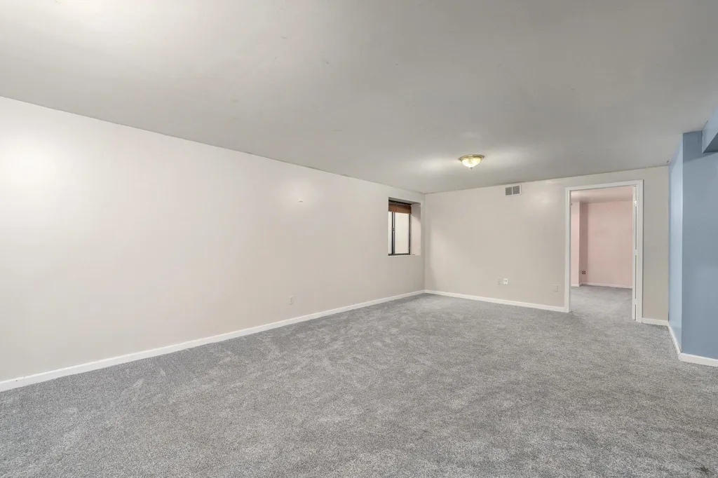 1809 N Topaz Wichita KS 67212