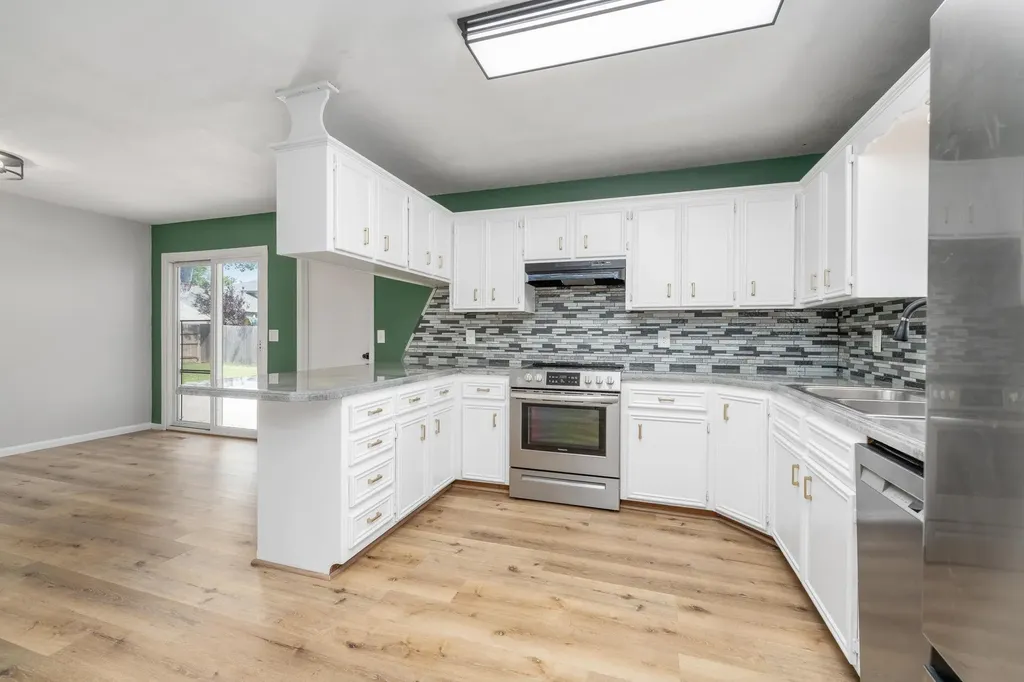 1809 N Topaz Wichita KS 67212