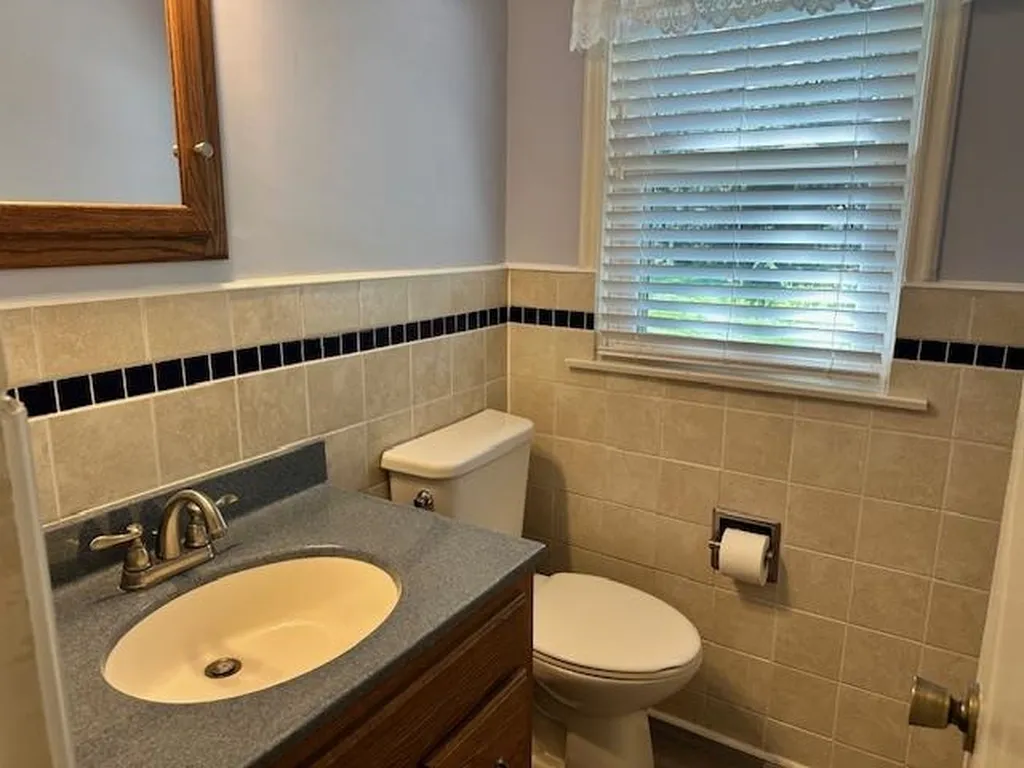 1200 Parkwood Lane Newton KS 67114