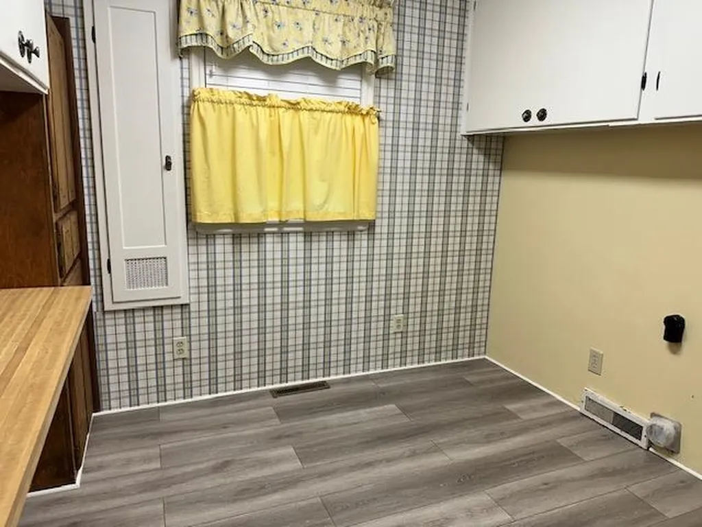 1200 Parkwood Lane Newton KS 67114