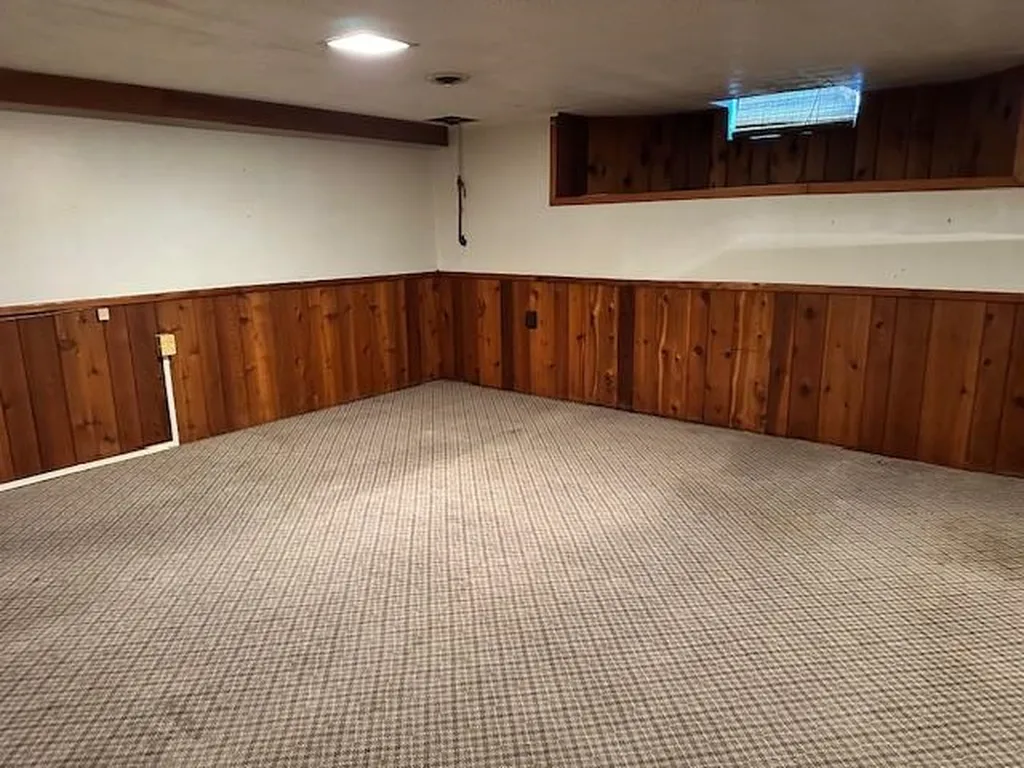 1200 Parkwood Lane Newton KS 67114