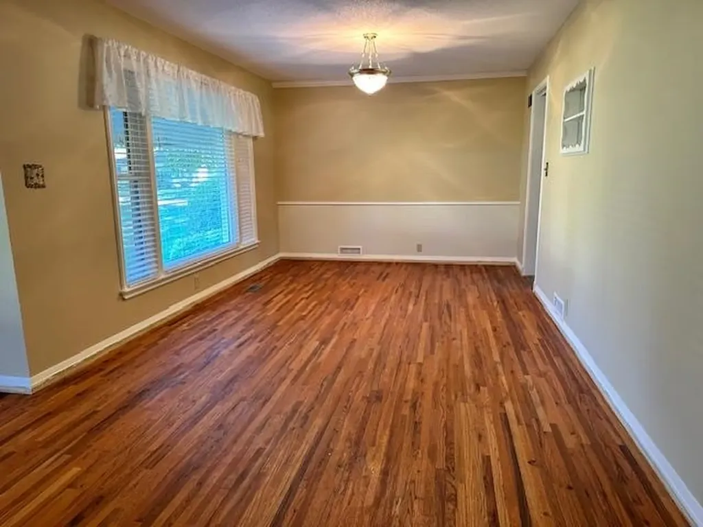1200 Parkwood Lane Newton KS 67114