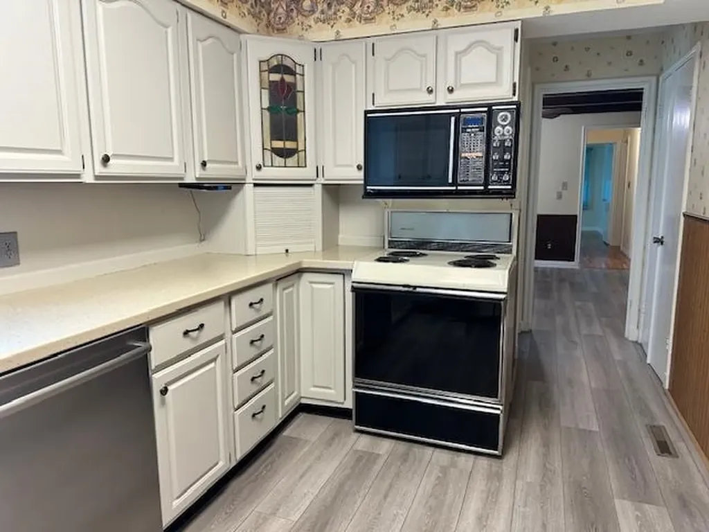 1200 Parkwood Lane Newton KS 67114