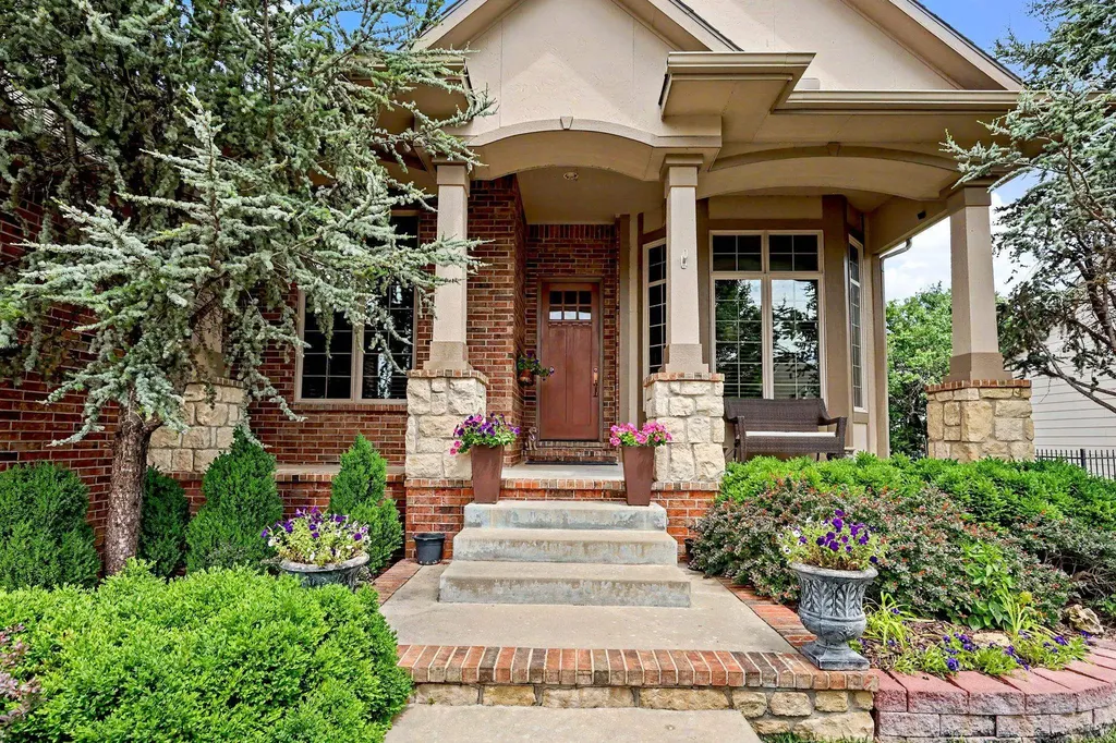 732 N Deerfield Circle Andover KS 67002