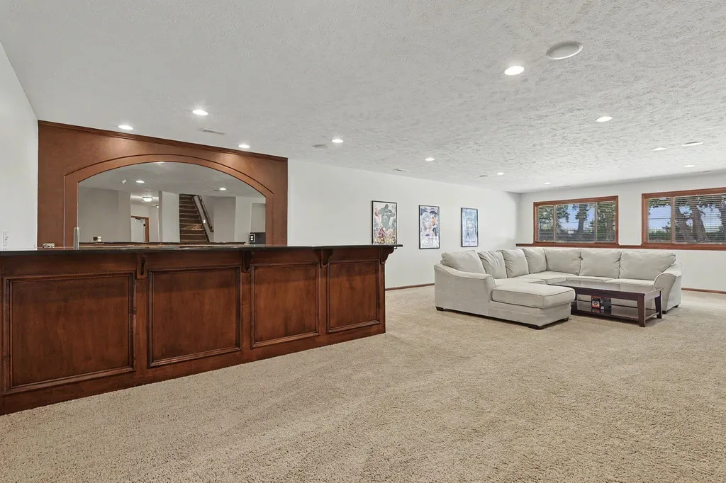 732 N Deerfield Circle Andover KS 67002