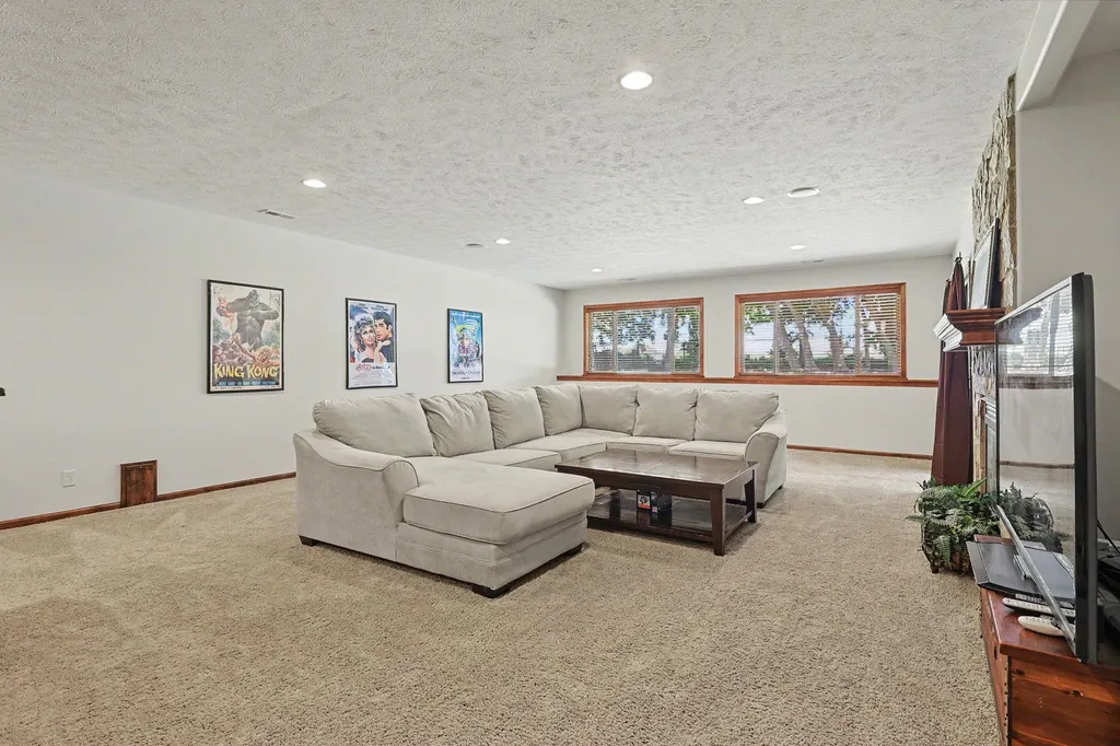 732 N Deerfield Circle Andover KS 67002