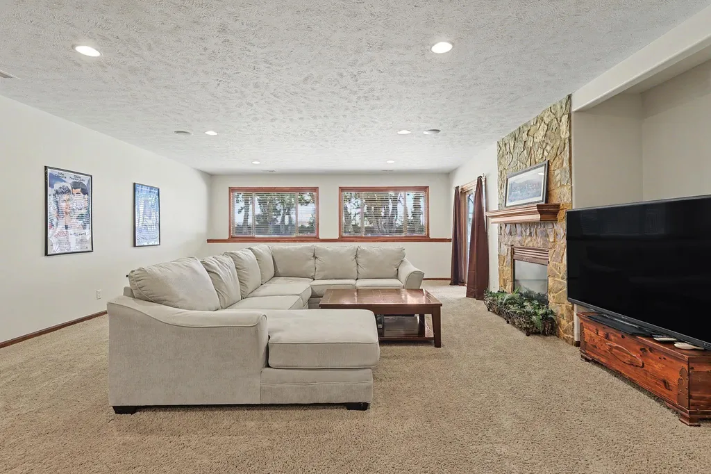 732 N Deerfield Circle Andover KS 67002