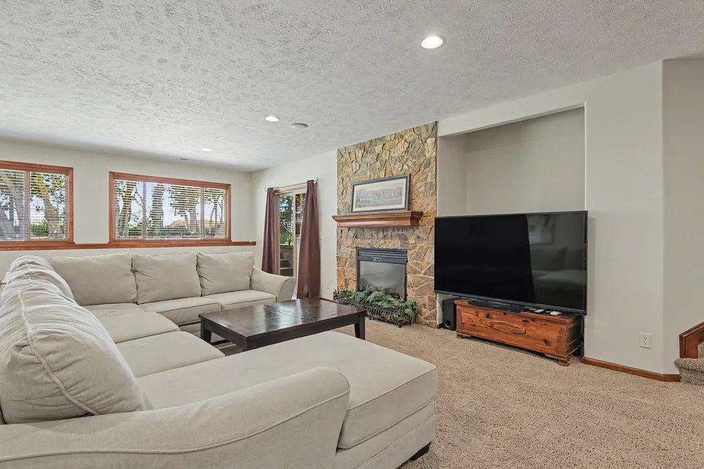 732 N Deerfield Circle Andover KS 67002