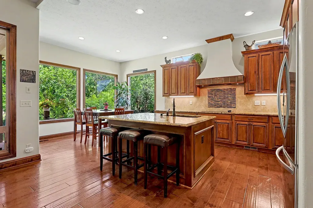 732 N Deerfield Circle Andover KS 67002