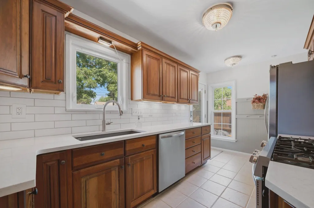 251 N Parkwood Lane Wichita KS 67208