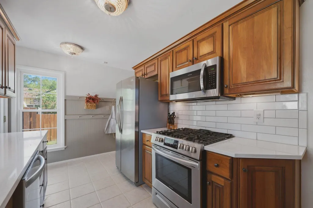 251 N Parkwood Lane Wichita KS 67208