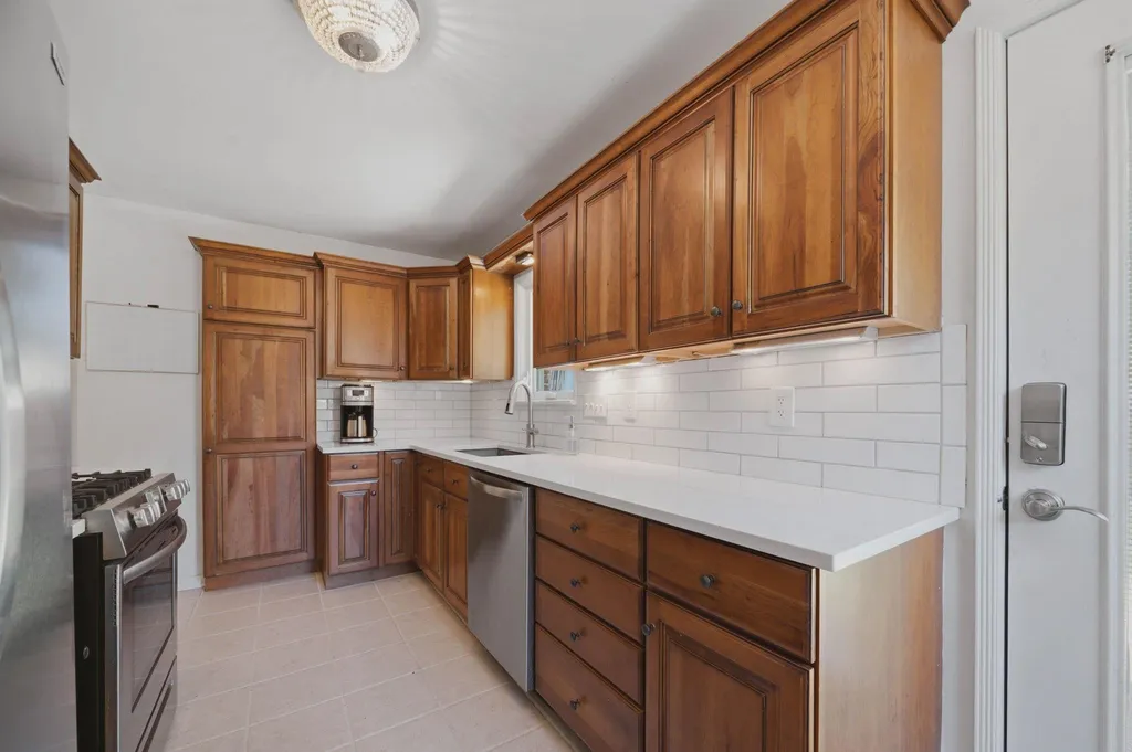 251 N Parkwood Lane Wichita KS 67208