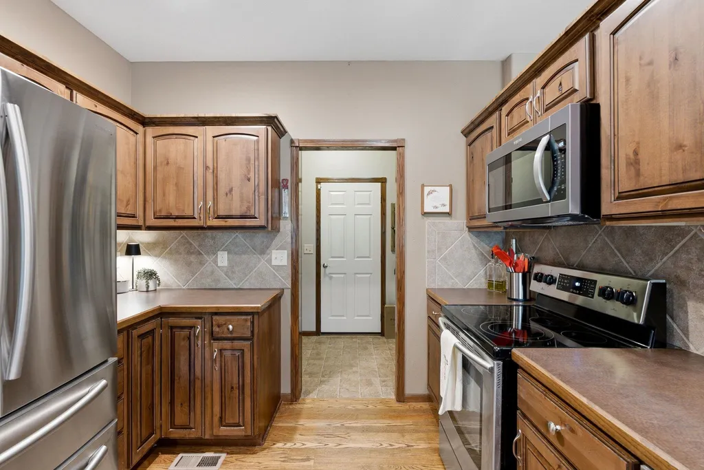 1301 E Rushwood Drive Derby KS 67037-3461