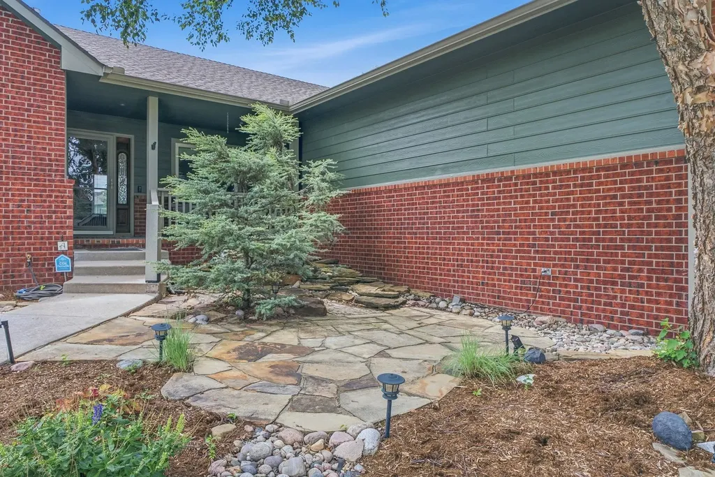 1301 E Rushwood Drive Derby KS 67037-3461