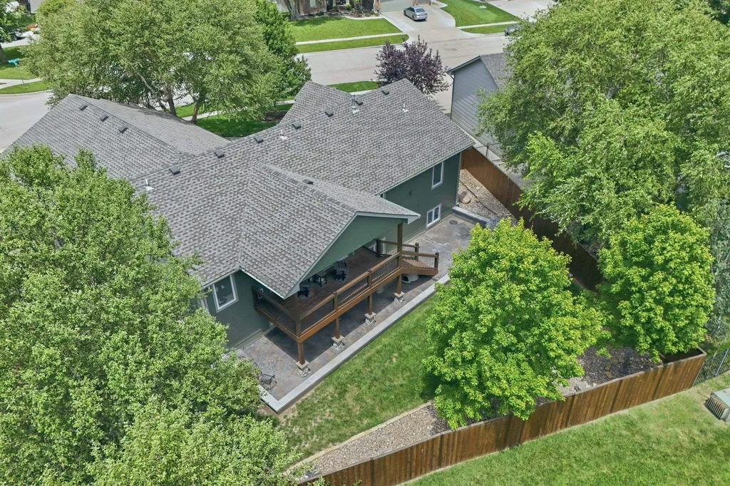 1301 E Rushwood Drive Derby KS 67037-3461