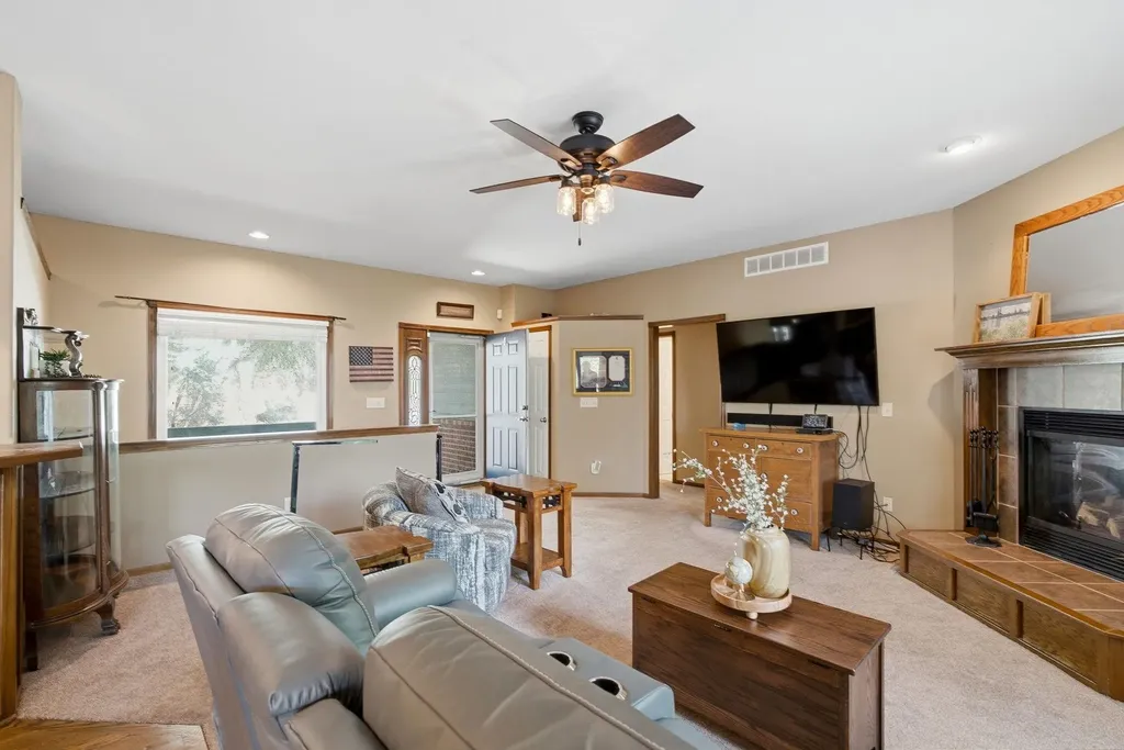 1301 E Rushwood Drive Derby KS 67037-3461