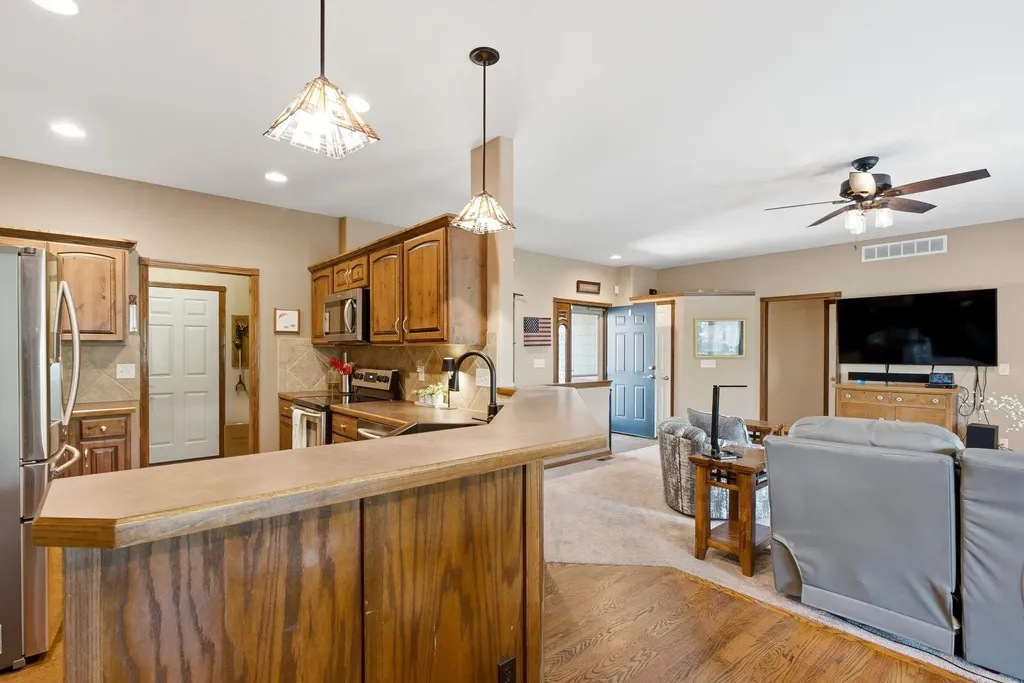 1301 E Rushwood Drive Derby KS 67037-3461