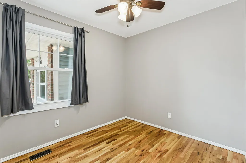 1718 E Charleston Street Park City KS 67219-1609