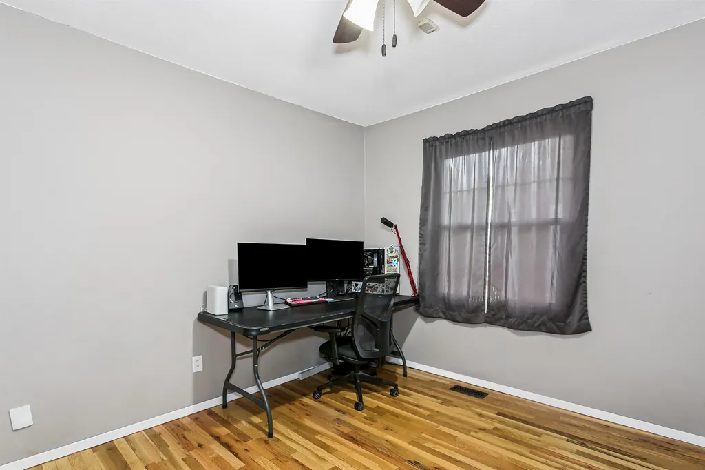 1718 E Charleston Street Park City KS 67219-1609