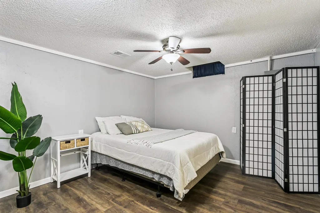 1718 E Charleston Street Park City KS 67219-1609