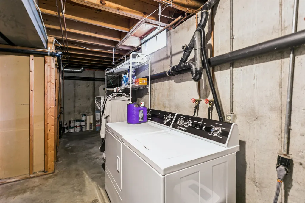 1718 E Charleston Street Park City KS 67219-1609